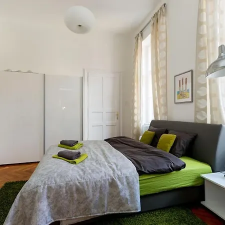 Appartement Riverside Green, 5th District Budapest