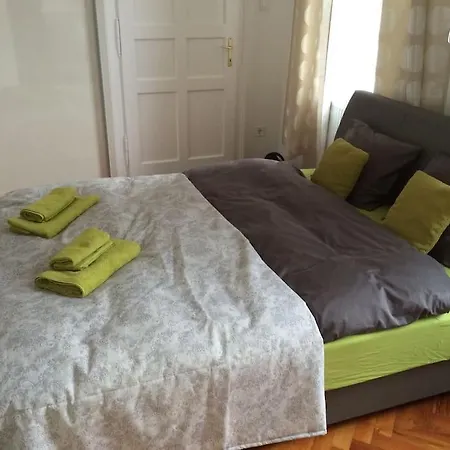 Riverside Green, 5th District *